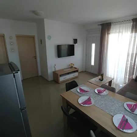 Valuna Apartment *